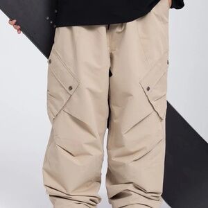 Never Worn Women's Snowverb Baggy Ski Pants - Chill Swag Cargo